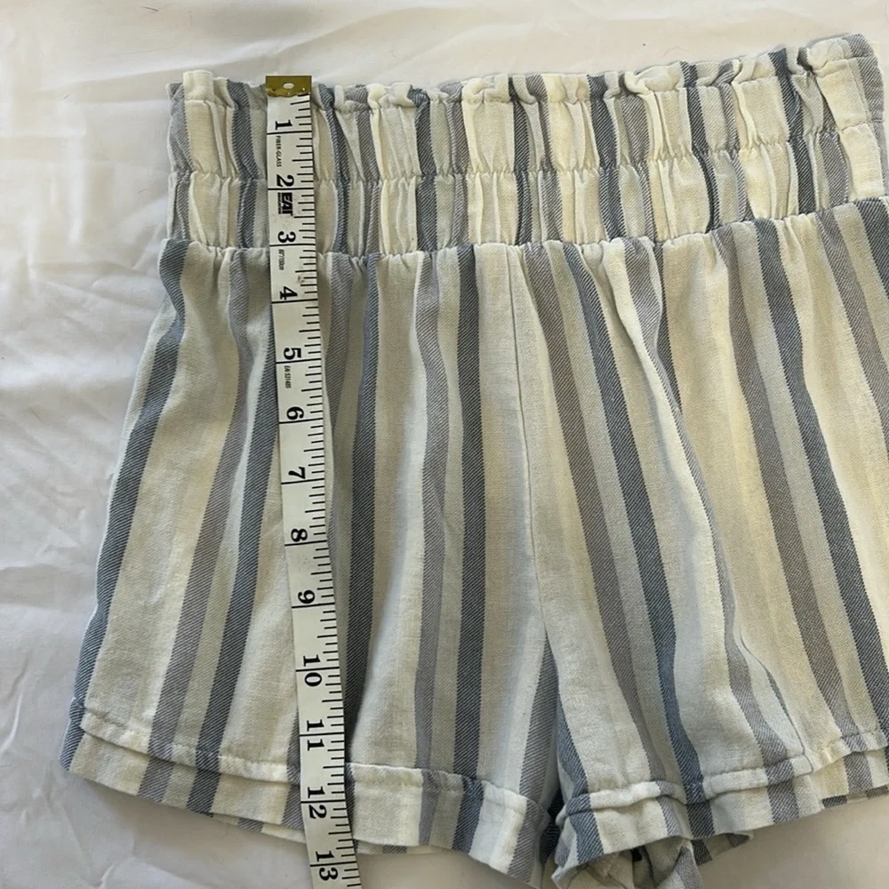 Forever 21 High Waist Blue and White Striped Shorts size XS linen blend
